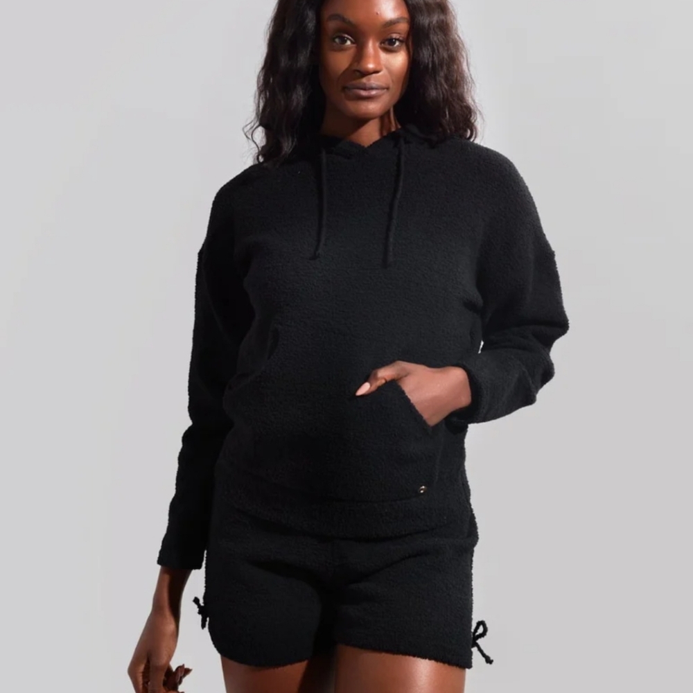 BUFFBUNNY LOOP YARN BLACK HOODIE